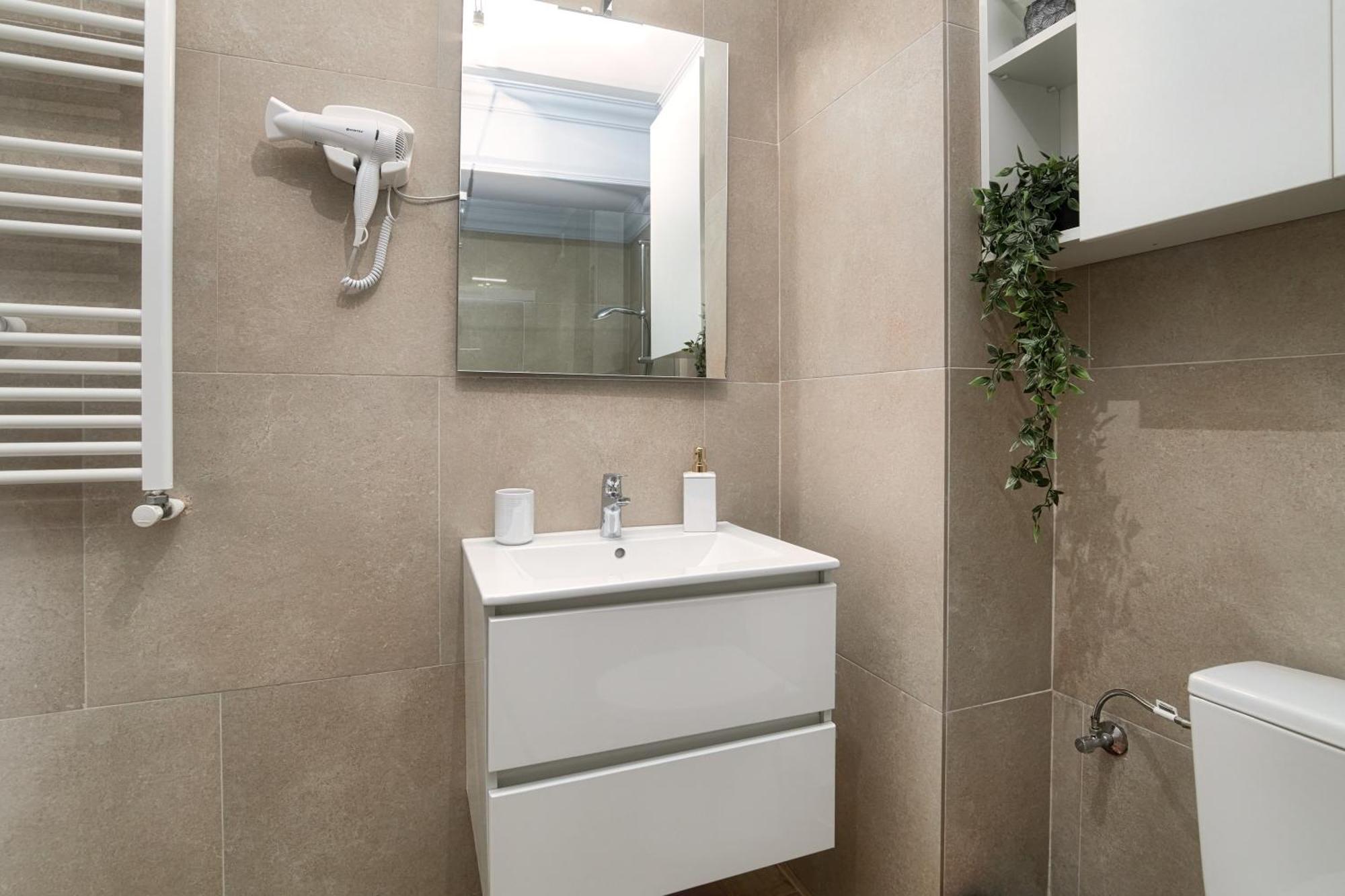 Golden Infinity Apartment Navodari Ngoại thất bức ảnh
